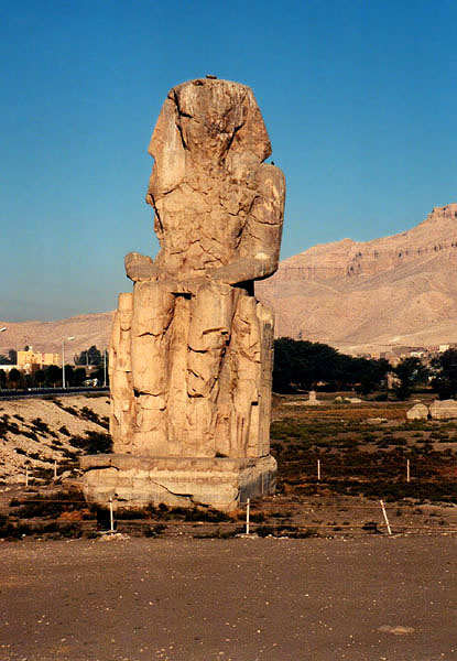 colossi of Memnon